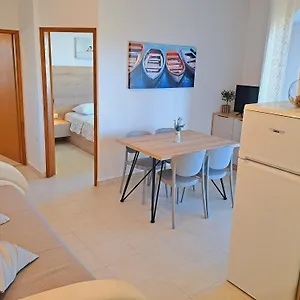 https://apartments-krean-soline-2.hotelinzadar.com
